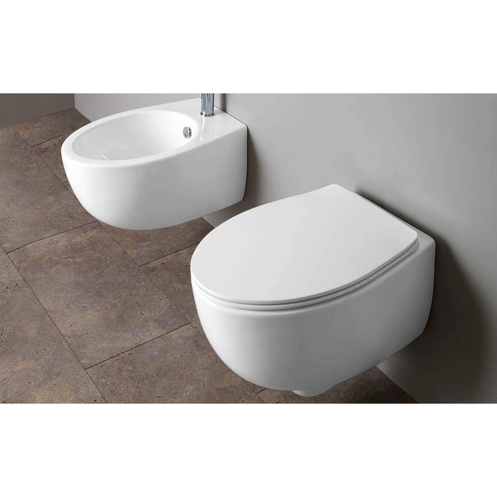 Simas US Rimless wallhung toilet - seat included